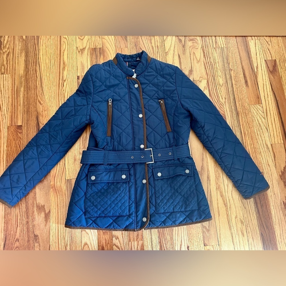 Tommy Hilfiger Navy Quilted Lightweight Jacket. - Size Medium